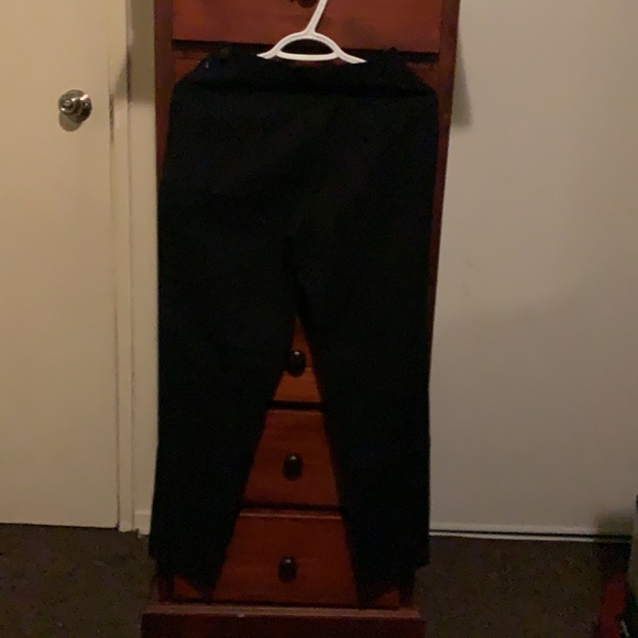 Stretchy crop pants - Picture 2 of 3